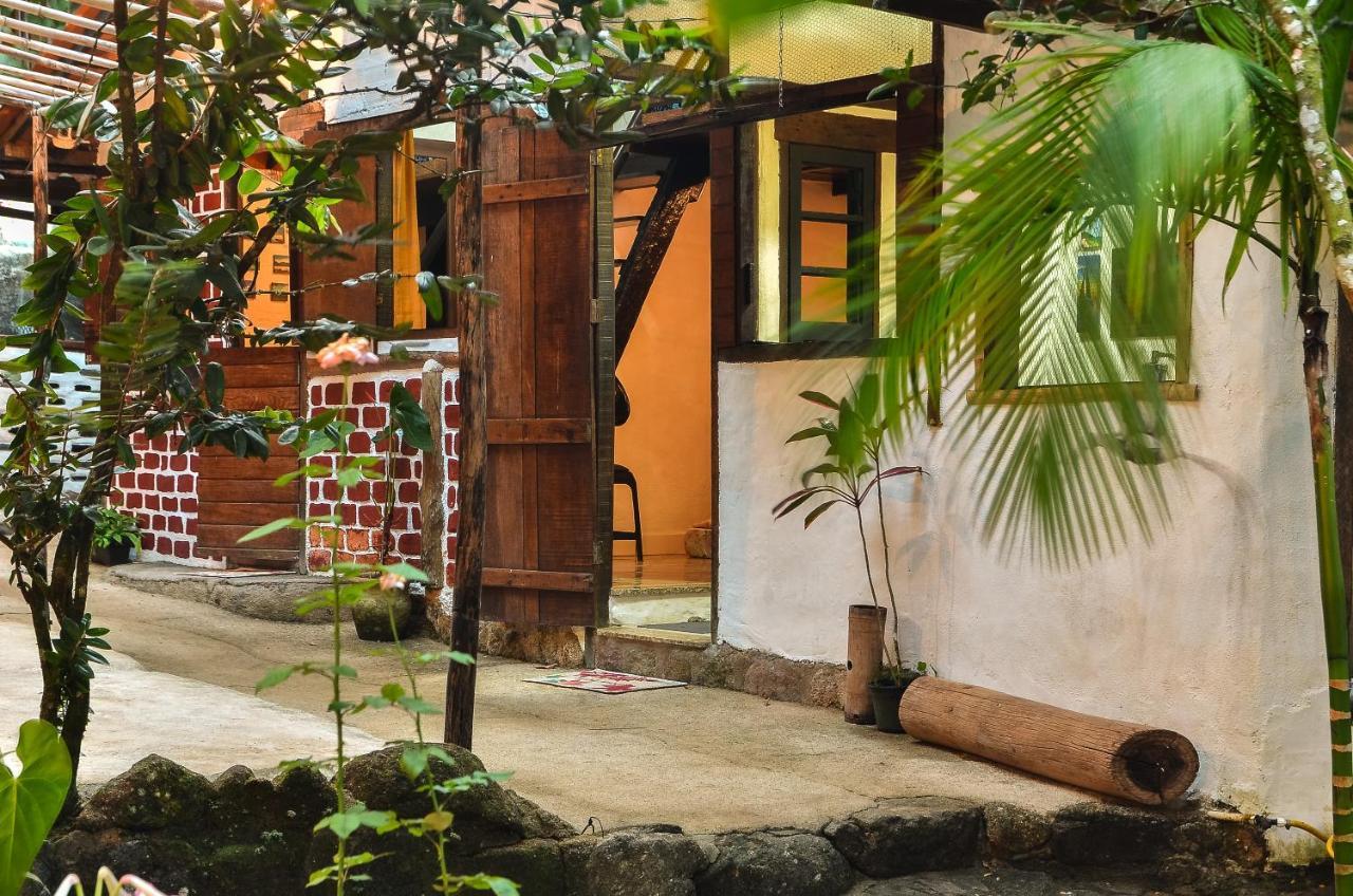 Ready Camp E Suites Da Cachoeira Vila do Abraao Exterior photo